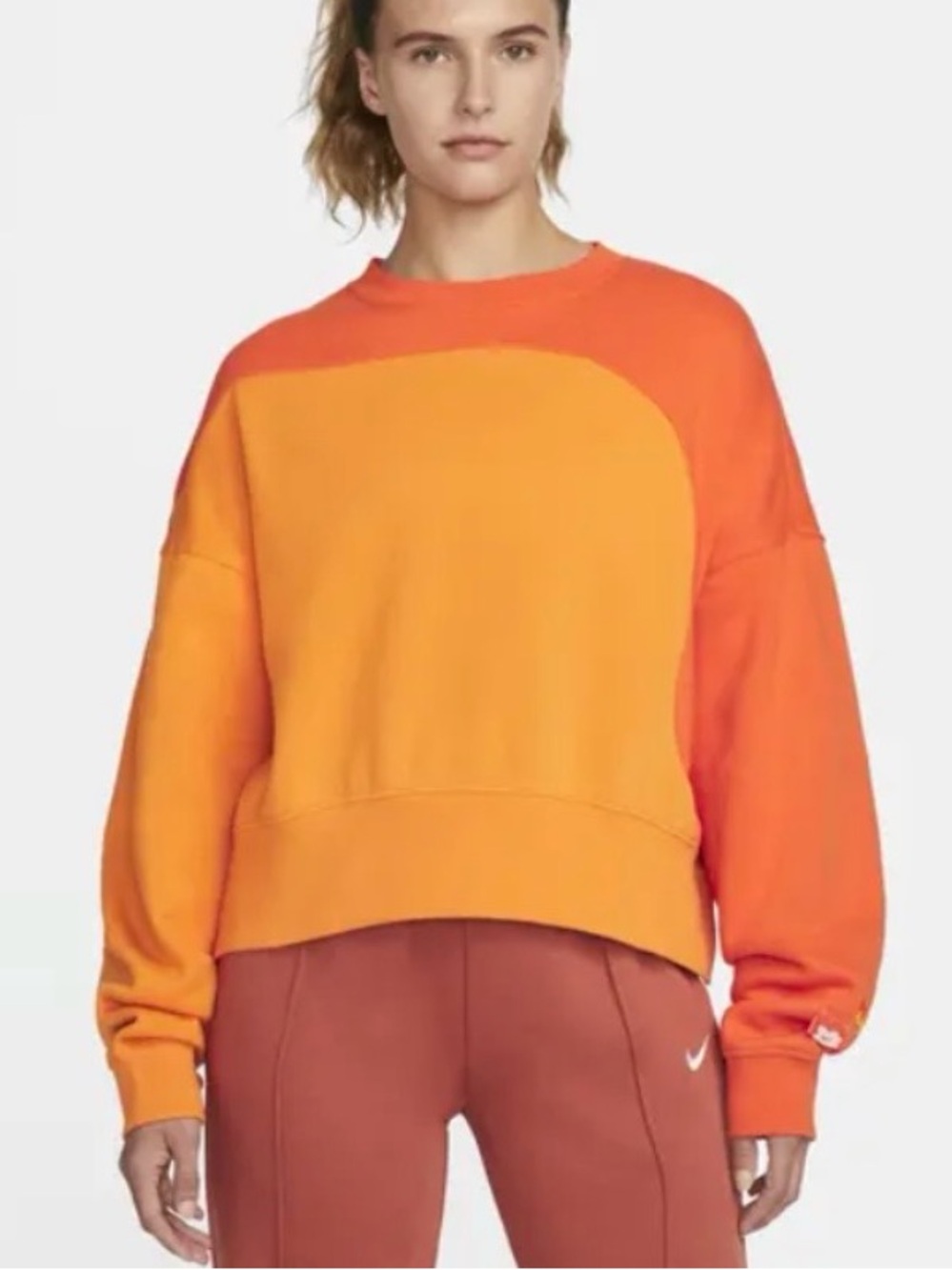 Nike Sportswear Color Clash Fleece
Sweatshirt Size L
